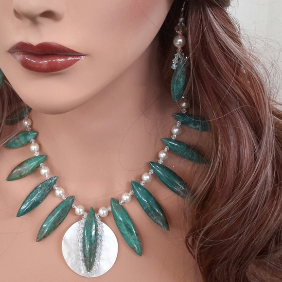 NWT Genuine Turquoise Necklace Set - Picture 4 of 12